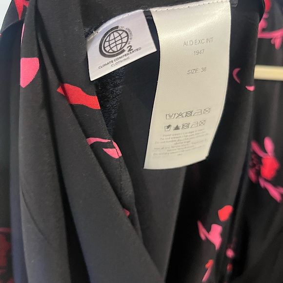 GANNI Women's Black Floral Print Satin Wrap Dress - Picture 4 of 8